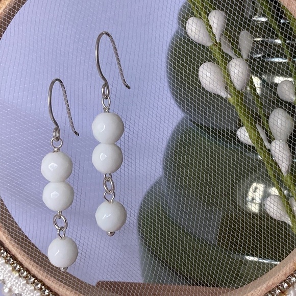 WHITE Jade Beads & Sterling Silver Earrings - Picture 3 of 12